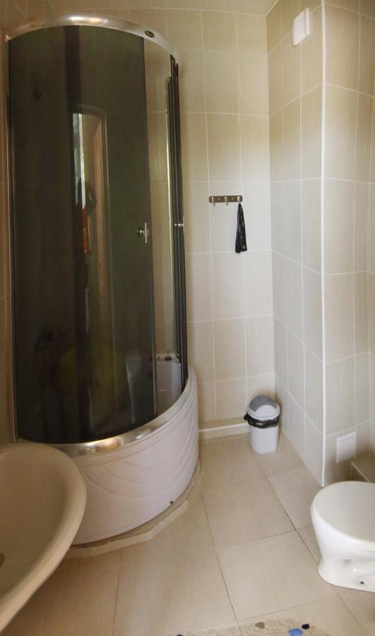 Hotel Kiparis Pizunda Esterno foto